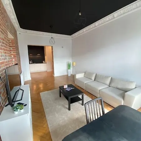 Wyjatkowy Apartament Blisko Rynku *