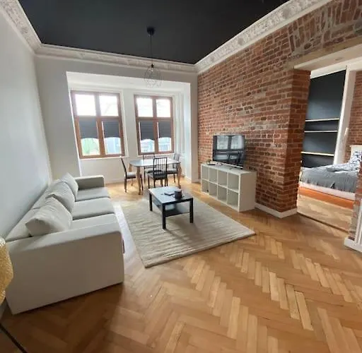 Wyjatkowy Apartament Blisko Rynku *