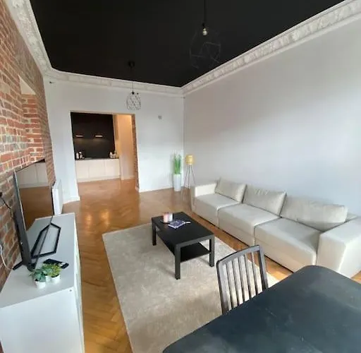 Wyjatkowy Apartament Blisko Rynku *